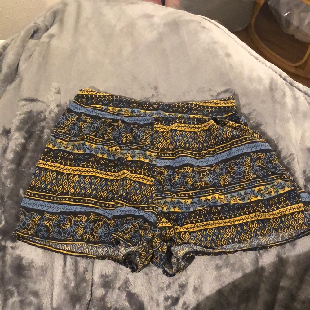 Flowy shorts